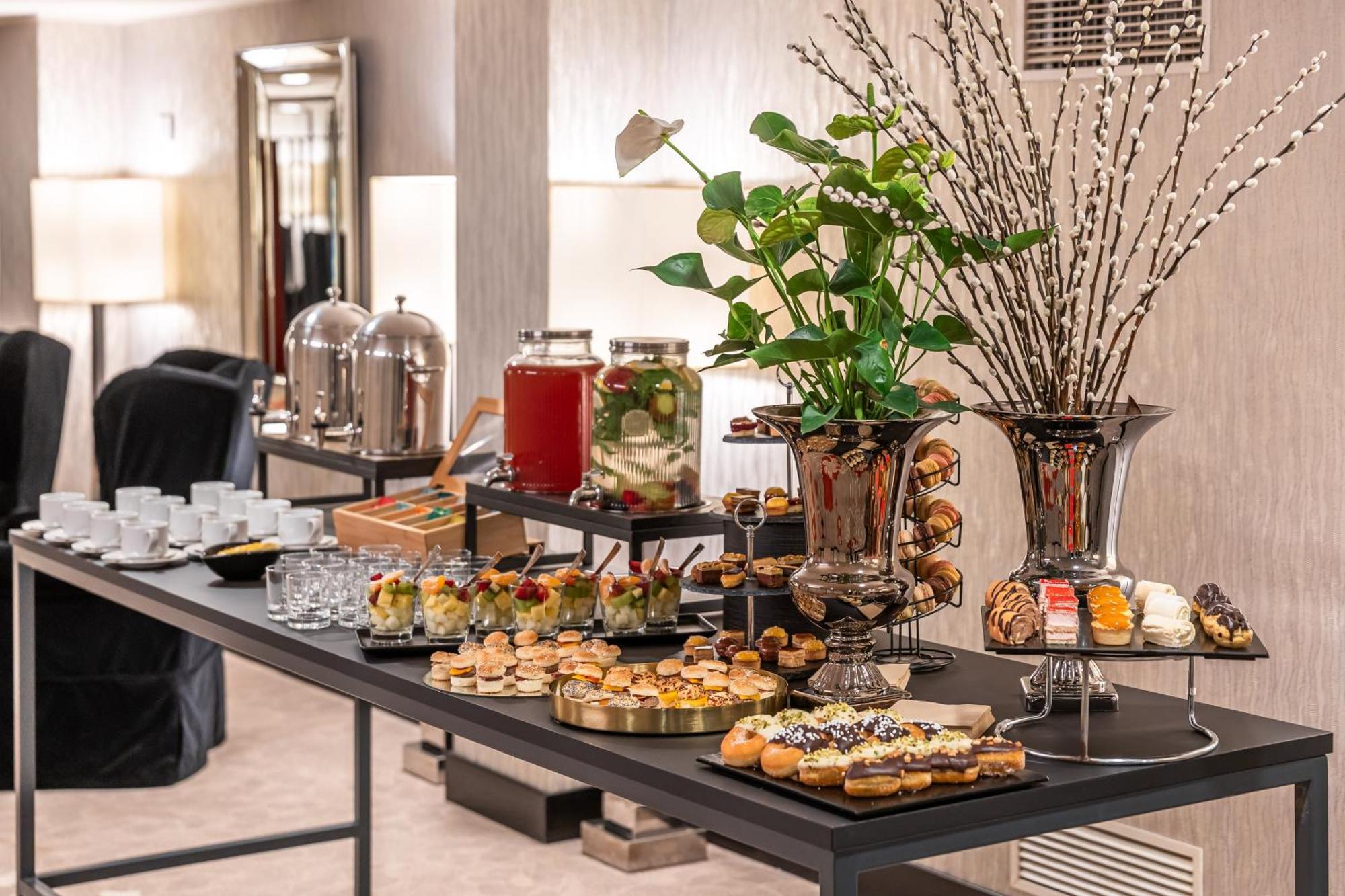 Starhotels Ritz Milano Esterno foto
