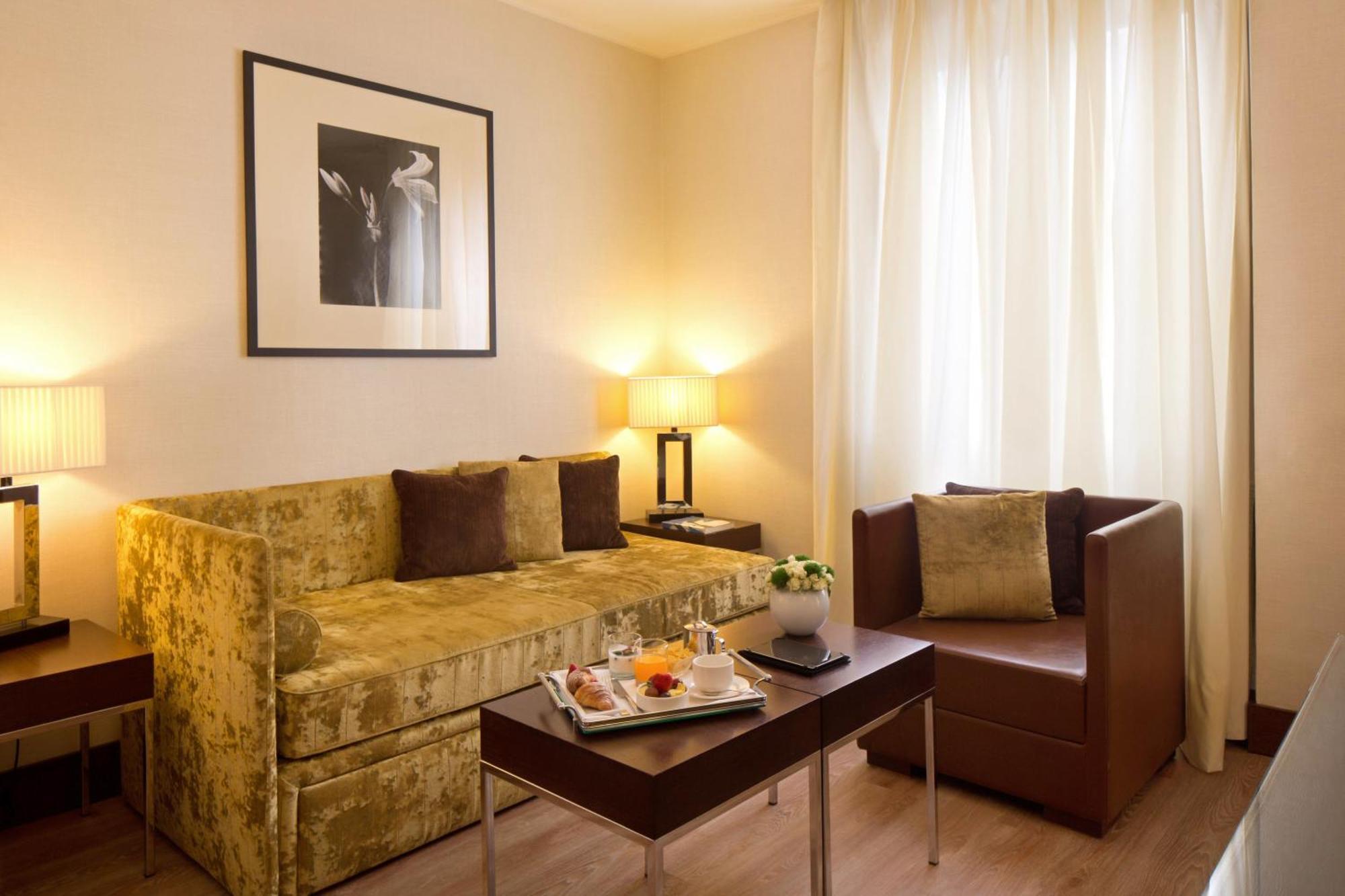 Starhotels Ritz Milano Camera foto