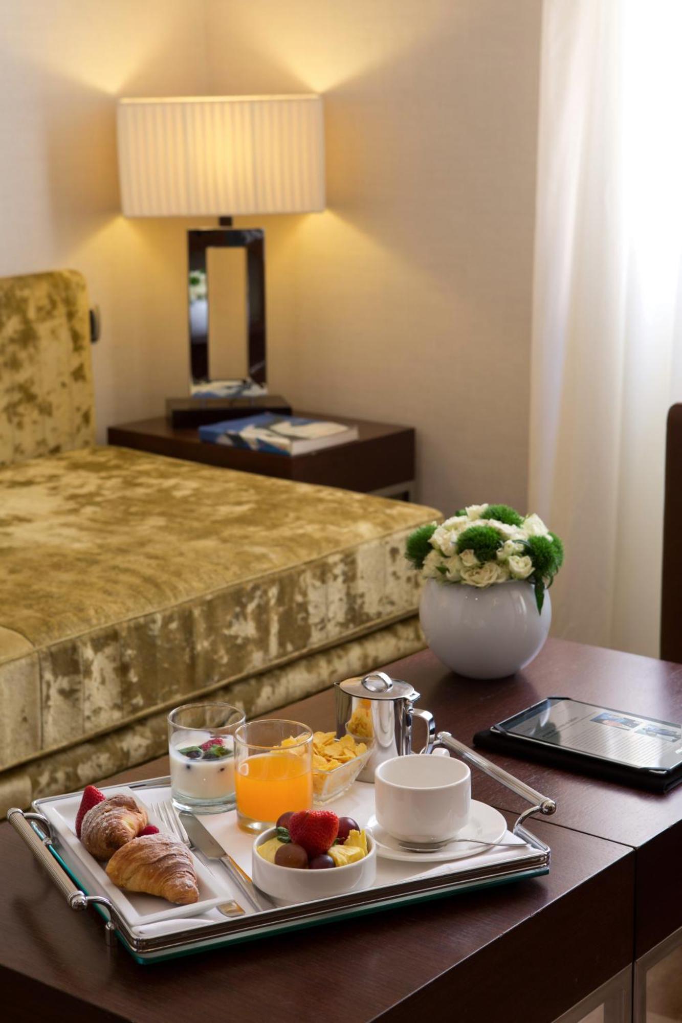 Starhotels Ritz Milano Camera foto